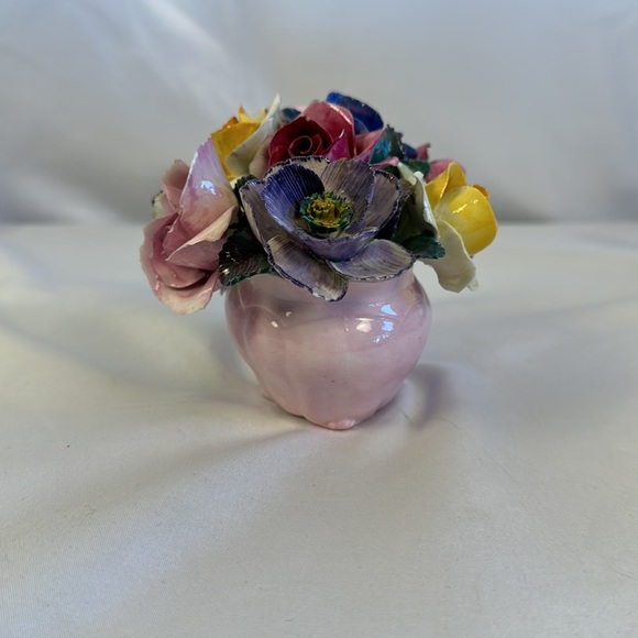 Thorley Bone China Handmade and Painted Floral  Bouquet - Picture 4 of 13